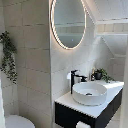 Loftsleilighet I Sentrum Med Parkering