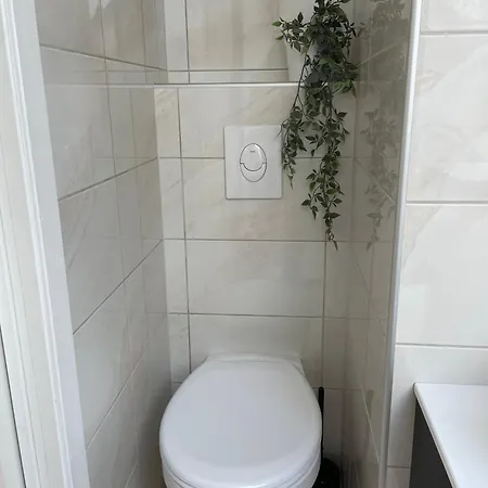 Loftsleilighet I Sentrum Med Parkering Апартаменты *