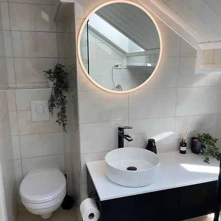 Loftsleilighet I Sentrum Med Parkering Διαμέρισμα *