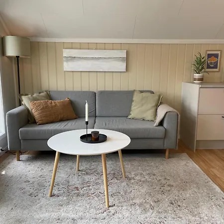 Διαμέρισμα Loftsleilighet I Sentrum Med Parkering